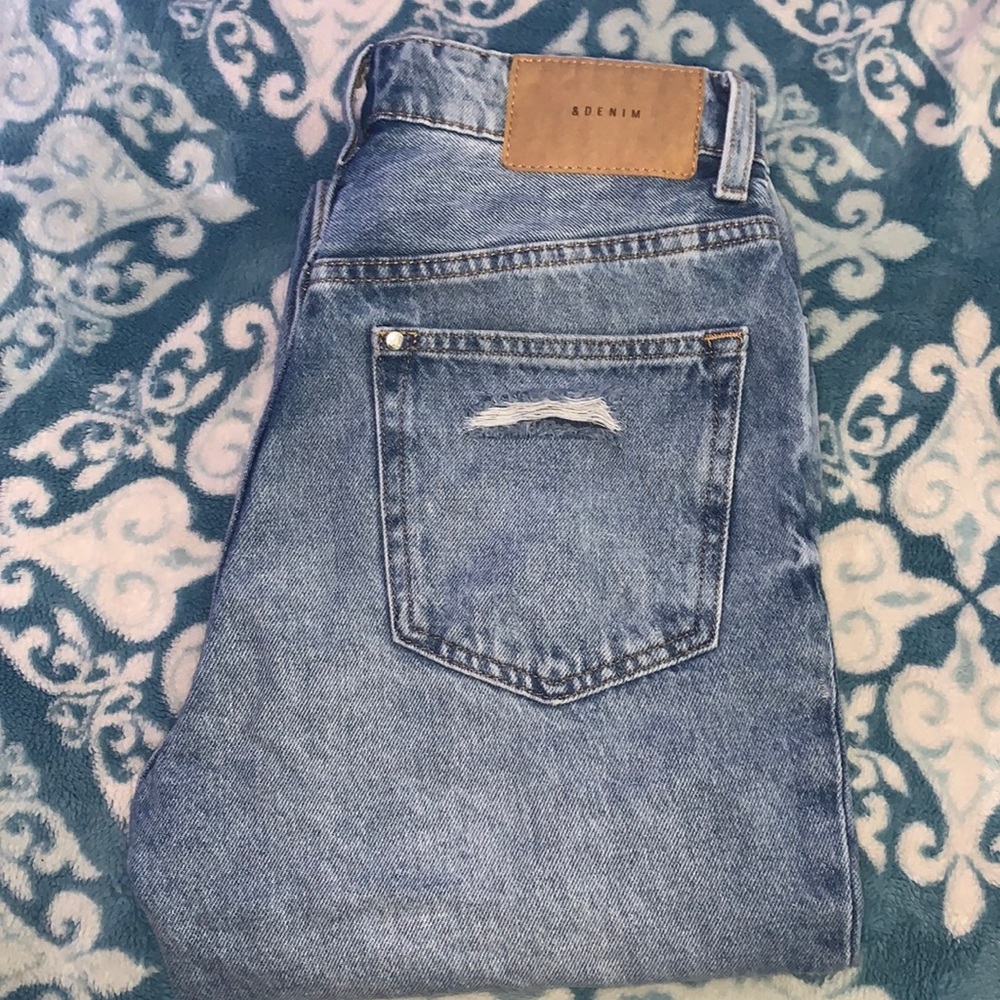 H&M Boyfriend Jeans